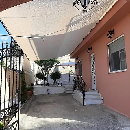 μέ το απέραντο γαλάζιο Tatil Evi *